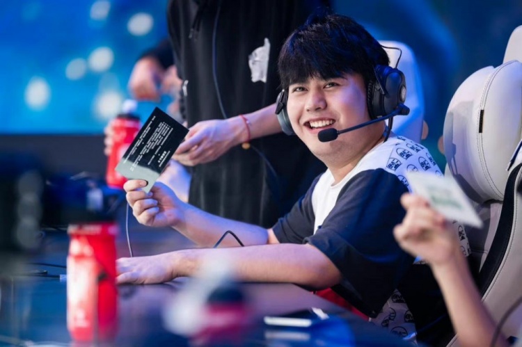 爱徒崛起 爱徒崛起