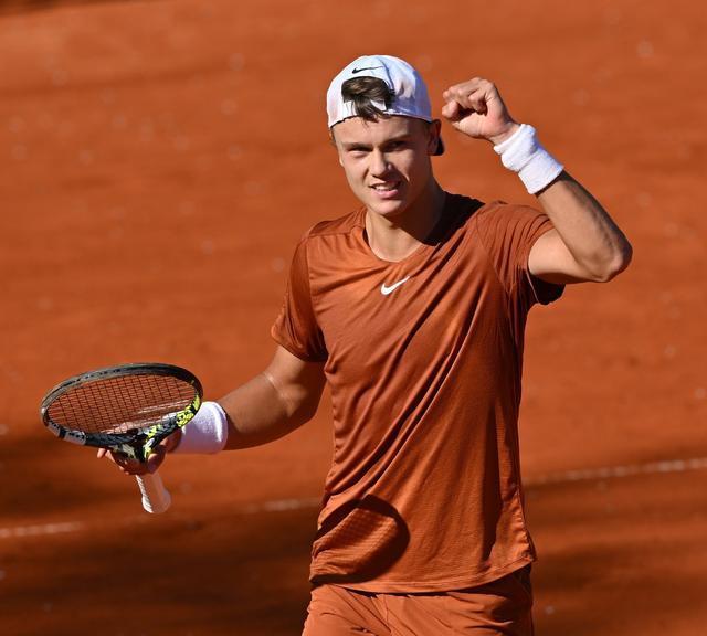 练和战术打 练和战术打