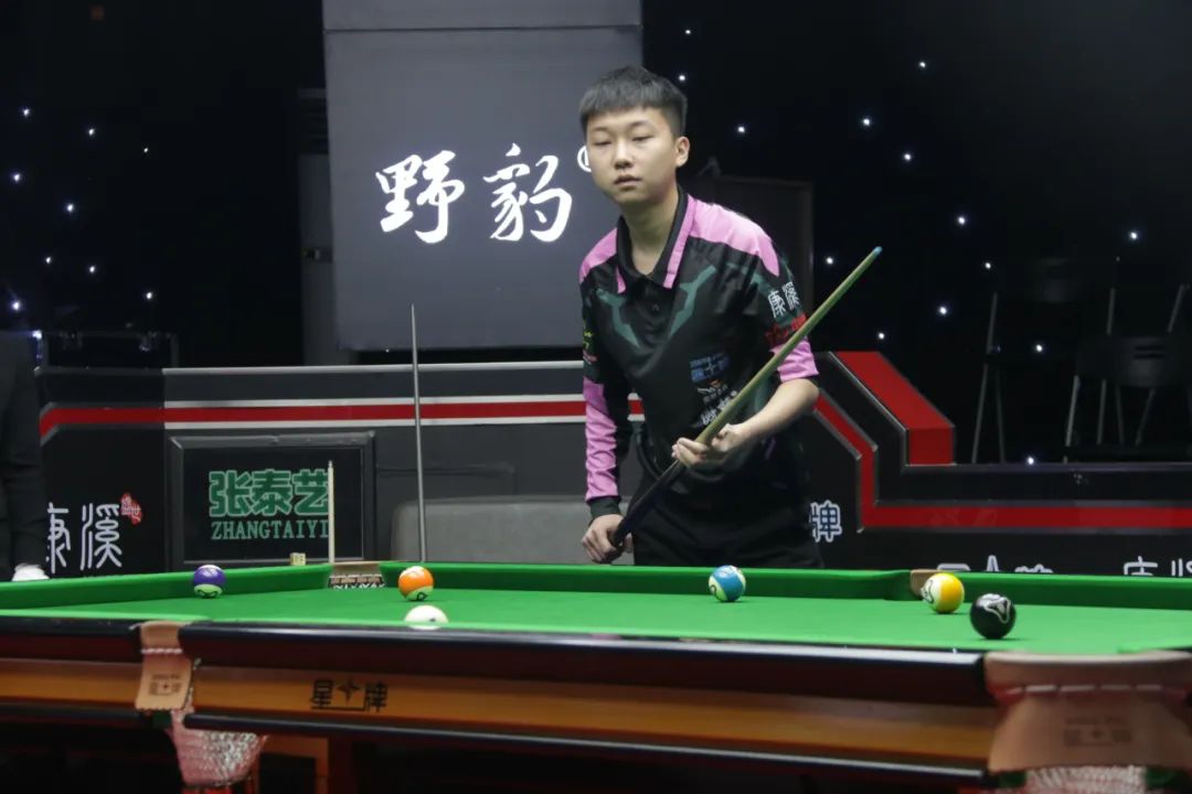 场外因素 场外因素