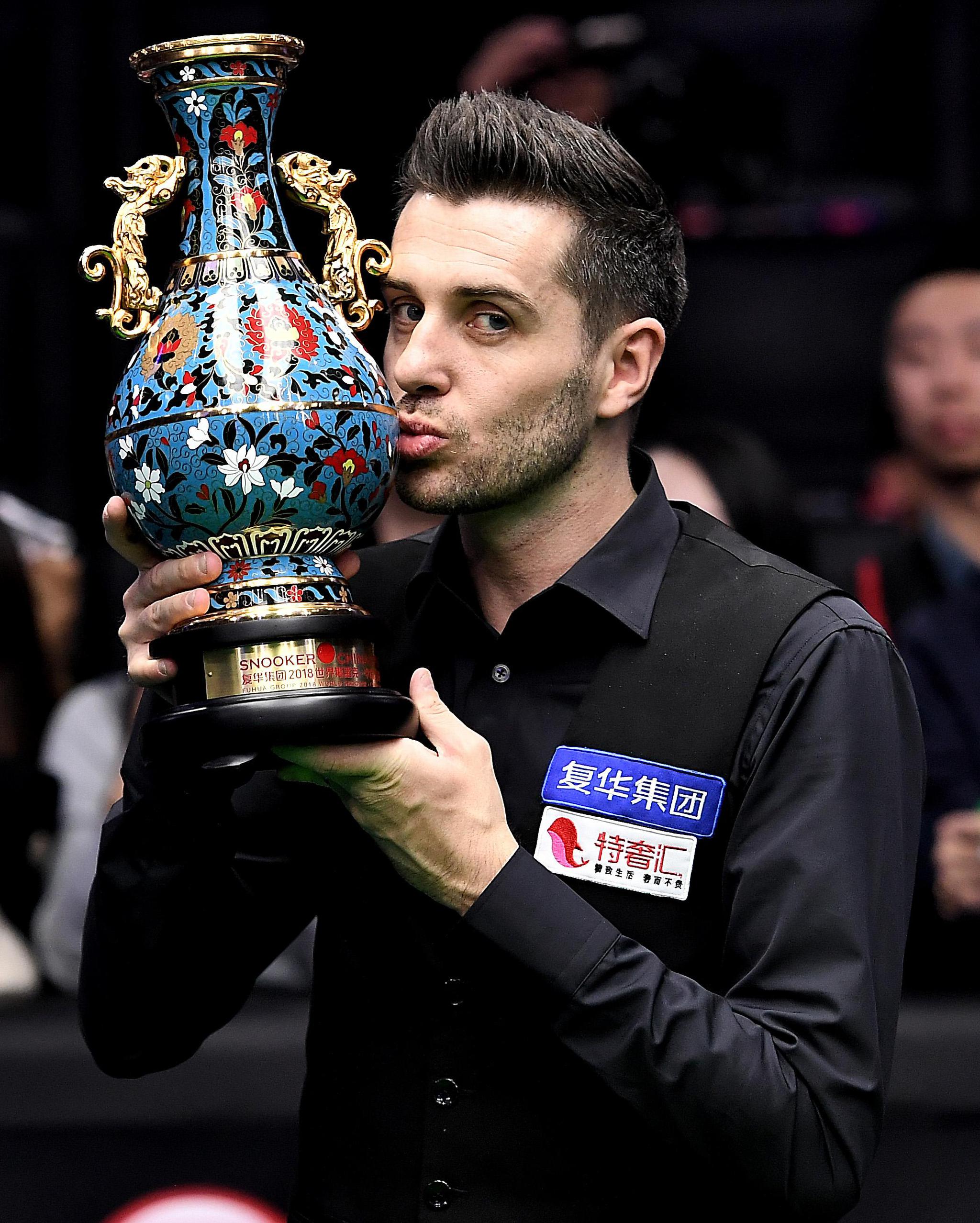 也折射出职 也折射出职