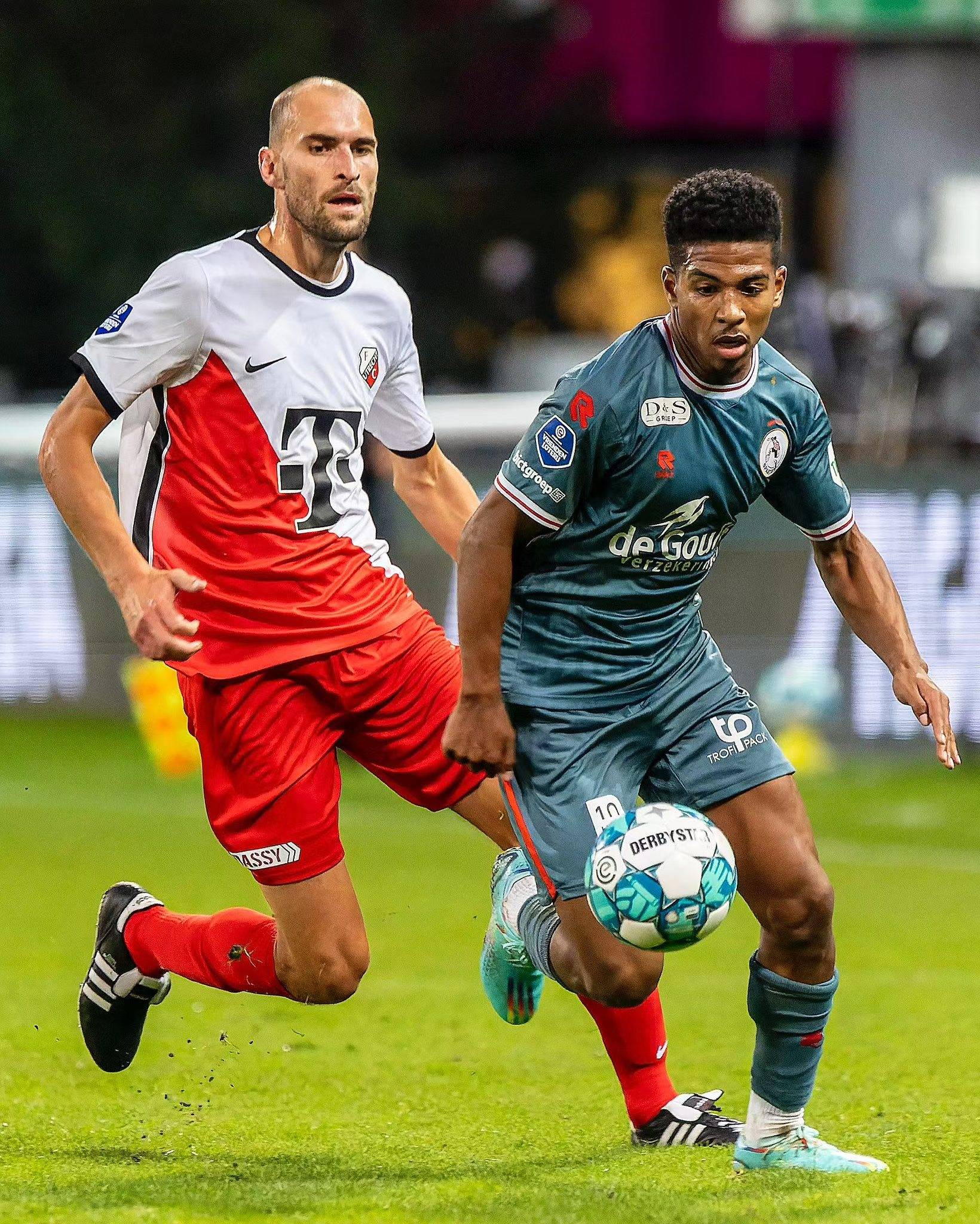 年轻球员的 年轻球员的